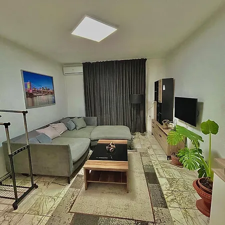 2 Bedroom With Garage Апартаменты Сандански