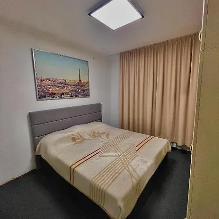2 Bedroom With Garage Σαντάνσκι