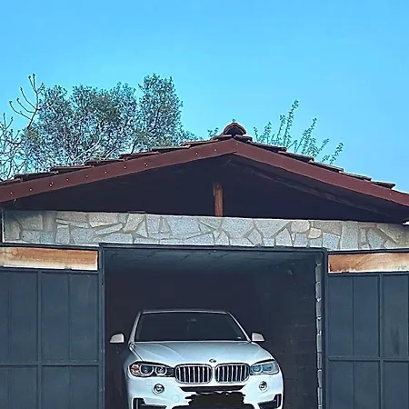 Апартаменты 2 Bedroom With Garage Сандански