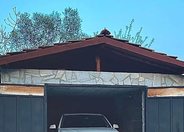 アパート 2 Bedroom With Garage サンダンスキ